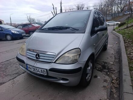 Сірий Мерседес А клас, об'ємом двигуна 1.7 л та пробігом 350 тис. км за 2750 $, фото 1 на Automoto.ua