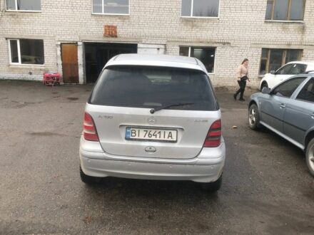 Серый Мерседес А класс, объемом двигателя 1.9 л и пробегом 296 тыс. км за 3700 $, фото 1 на Automoto.ua