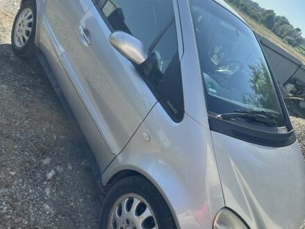 Серый Мерседес А класс, объемом двигателя 1.6 л и пробегом 220 тыс. км за 4550 $, фото 1 на Automoto.ua