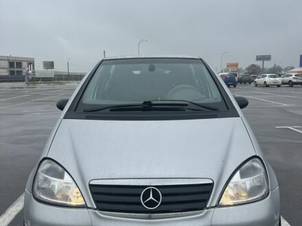 Серый Мерседес А класс, объемом двигателя 1.7 л и пробегом 266 тыс. км за 3900 $, фото 1 на Automoto.ua