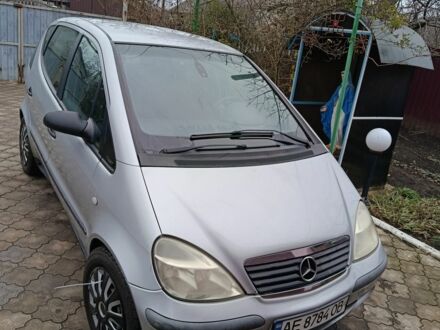 Сірий Мерседес А клас, об'ємом двигуна 1.6 л та пробігом 208 тис. км за 2200 $, фото 1 на Automoto.ua