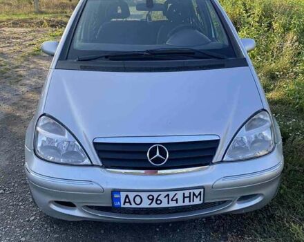 Серый Мерседес А класс, объемом двигателя 1.69 л и пробегом 260 тыс. км за 4000 $, фото 1 на Automoto.ua