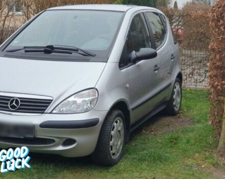 Серый Мерседес А класс, объемом двигателя 0 л и пробегом 250 тыс. км за 1040 $, фото 1 на Automoto.ua