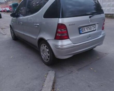 Серый Мерседес А класс, объемом двигателя 1.7 л и пробегом 277 тыс. км за 3000 $, фото 1 на Automoto.ua