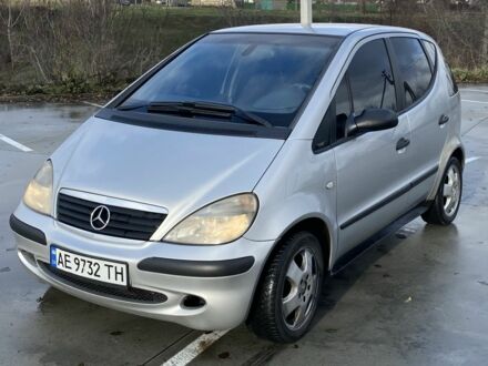 Мерседес А клас 2002 у Дніпро (Дніпропетровську) на Automoto.ua Сірий Мерседес А клас, об'ємом двигуна 1.7 л та пробігом 290 тис. км за 2200 $, фото 1 на Automoto.ua