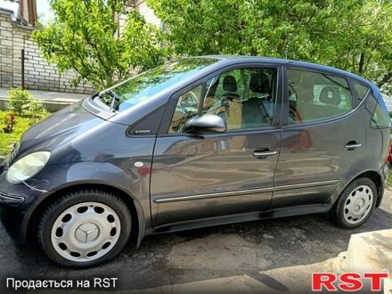 Сірий Мерседес А клас, об'ємом двигуна 1.6 л та пробігом 217 тис. км за 3600 $, фото 1 на Automoto.ua