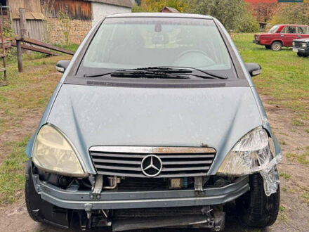 Серый Мерседес А класс, объемом двигателя 1.6 л и пробегом 278 тыс. км за 2500 $, фото 1 на Automoto.ua