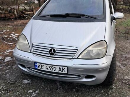 Серый Мерседес А класс, объемом двигателя 1.9 л и пробегом 215 тыс. км за 2700 $, фото 1 на Automoto.ua