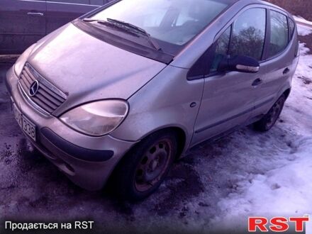 Сірий Мерседес А клас, об'ємом двигуна 1.7 л та пробігом 250 тис. км за 1000 $, фото 1 на Automoto.ua