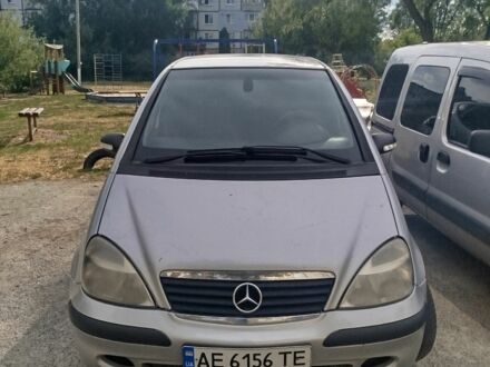 Мерседес А клас 2003 у Дніпро (Дніпропетровську) на Automoto.ua Сірий Мерседес А клас, об'ємом двигуна 1.7 л та пробігом 267 тис. км за 3400 $, фото 1 на Automoto.ua