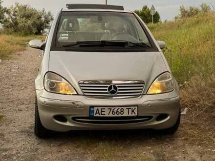 Мерседес А клас 2003 у Петриковке на Automoto.ua Сірий Мерседес А клас, об'ємом двигуна 1.6 л та пробігом 218 тис. км за 5500 $, фото 1 на Automoto.ua