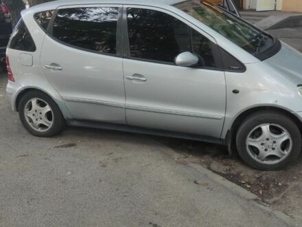 Серый Мерседес А класс, объемом двигателя 1.7 л и пробегом 855 тыс. км за 2500 $, фото 1 на Automoto.ua