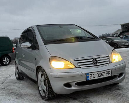 Серый Мерседес А класс, объемом двигателя 1.9 л и пробегом 250 тыс. км за 4000 $, фото 1 на Automoto.ua
