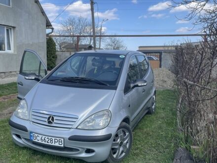 Серый Мерседес А класс, объемом двигателя 1.4 л и пробегом 250 тыс. км за 3100 $, фото 1 на Automoto.ua