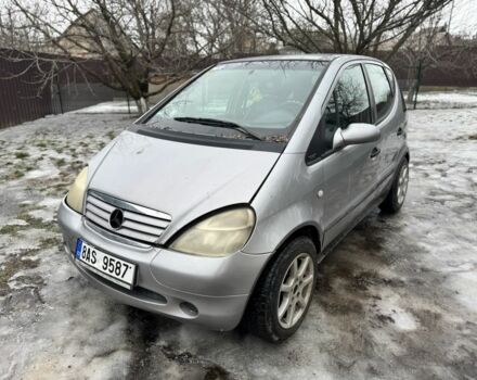 Серый Мерседес А класс, объемом двигателя 1.6 л и пробегом 300 тыс. км за 1200 $, фото 1 на Automoto.ua