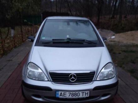 Серый Мерседес А класс, объемом двигателя 1.69 л и пробегом 172 тыс. км за 4500 $, фото 1 на Automoto.ua