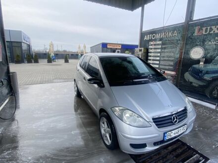 Серый Мерседес А класс, объемом двигателя 1.5 л и пробегом 230 тыс. км за 5000 $, фото 1 на Automoto.ua