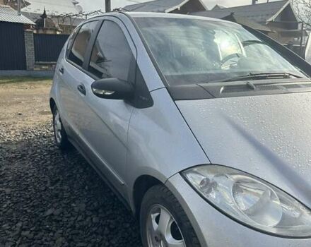 Серый Мерседес А класс, объемом двигателя 2 л и пробегом 260 тыс. км за 4500 $, фото 1 на Automoto.ua