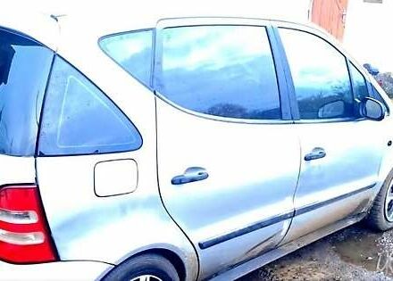 Сірий Мерседес А клас, об'ємом двигуна 1.4 л та пробігом 200 тис. км за 3000 $, фото 1 на Automoto.ua