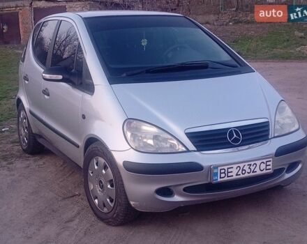 Серый Мерседес А класс, объемом двигателя 1.69 л и пробегом 175 тыс. км за 3000 $, фото 1 на Automoto.ua