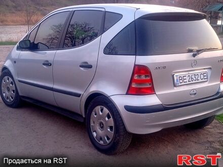 Серый Мерседес А класс, объемом двигателя 1.6 л и пробегом 175 тыс. км за 3500 $, фото 1 на Automoto.ua