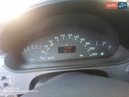 Мерседес А класс 2004 в Киеве на Automoto.ua Серый Мерседес А класс, объемом двигателя 1.6 л и пробегом 147 тыс. км за 4500 $, фото 1 на Automoto.ua