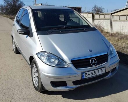 Серый Мерседес А класс, объемом двигателя 1.5 л и пробегом 174 тыс. км за 5200 $, фото 1 на Automoto.ua