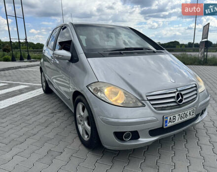 Сірий Мерседес А клас, об'ємом двигуна 2 л та пробігом 300 тис. км за 4999 $, фото 1 на Automoto.ua