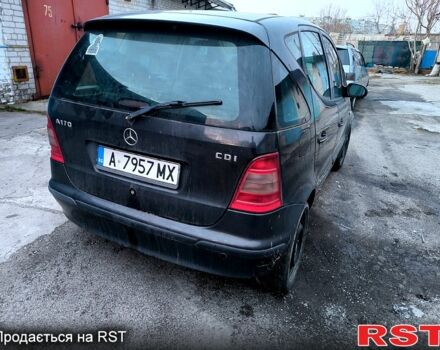 Серый Мерседес А класс, объемом двигателя 1.7 л и пробегом 200 тыс. км за 1200 $, фото 1 на Automoto.ua