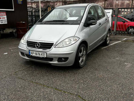 Сірий Мерседес А клас, об'ємом двигуна 1.99 л та пробігом 281 тис. км за 4500 $, фото 1 на Automoto.ua