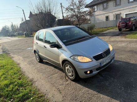 Сірий Мерседес А клас, об'ємом двигуна 1.9 л та пробігом 100 тис. км за 1950 $, фото 1 на Automoto.ua