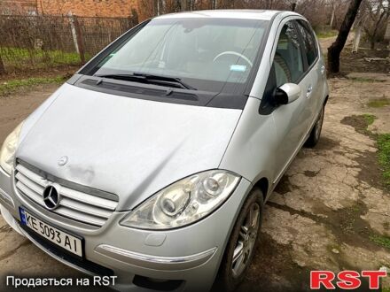 Серый Мерседес А класс, объемом двигателя 2 л и пробегом 301 тыс. км за 5800 $, фото 1 на Automoto.ua