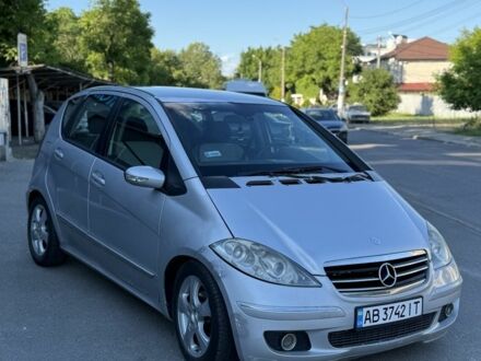 Серый Мерседес А класс, объемом двигателя 2 л и пробегом 250 тыс. км за 2996 $, фото 1 на Automoto.ua