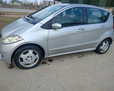 Серый Мерседес А класс, объемом двигателя 2 л и пробегом 280 тыс. км за 4200 $, фото 1 на Automoto.ua