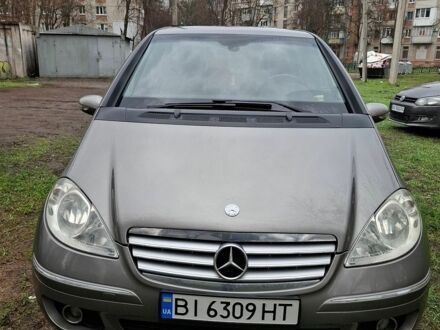 Сірий Мерседес А клас, об'ємом двигуна 1.99 л та пробігом 286 тис. км за 4200 $, фото 1 на Automoto.ua