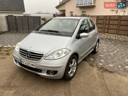 Серый Мерседес А класс, объемом двигателя 1.99 л и пробегом 215 тыс. км за 5150 $, фото 1 на Automoto.ua