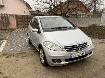 Серый Мерседес А класс, объемом двигателя 2 л и пробегом 235 тыс. км за 5650 $, фото 1 на Automoto.ua