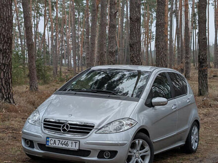 Сірий Мерседес А клас, об'ємом двигуна 1.99 л та пробігом 302 тис. км за 5500 $, фото 1 на Automoto.ua