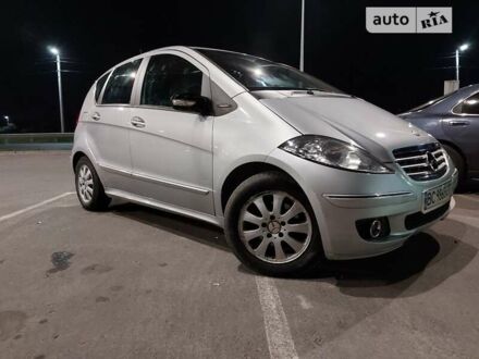 Мерседес А класс 2006 в Львове на Automoto.ua Серый Мерседес А класс, объемом двигателя 1.5 л и пробегом 209 тыс. км за 4399 $, фото 1 на Automoto.ua