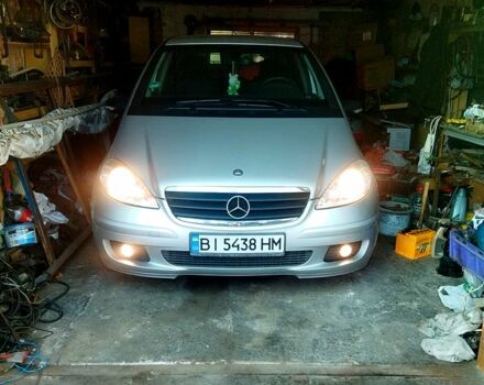 Серый Мерседес А класс, объемом двигателя 2 л и пробегом 200 тыс. км за 5100 $, фото 1 на Automoto.ua