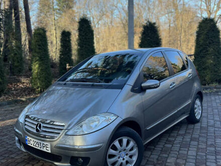 Сірий Мерседес А клас, об'ємом двигуна 1.7 л та пробігом 240 тис. км за 5300 $, фото 1 на Automoto.ua