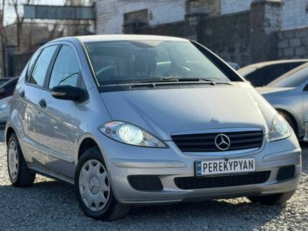 Серый Мерседес А класс, объемом двигателя 1.5 л и пробегом 176 тыс. км за 4800 $, фото 1 на Automoto.ua