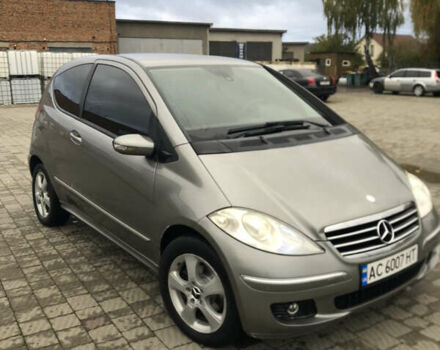 Мерседес А класс 2007 в Владимир-Волынский на Automoto.ua Серый Мерседес А класс, объемом двигателя 2 л и пробегом 286 тыс. км за 3400 $, фото 1 на Automoto.ua