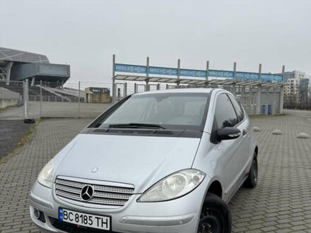 Серый Мерседес А класс, объемом двигателя 1.7 л и пробегом 212 тыс. км за 5700 $, фото 1 на Automoto.ua