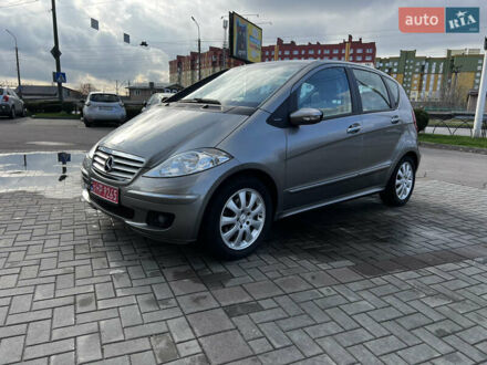 Серый Мерседес А класс, объемом двигателя 1.7 л и пробегом 154 тыс. км за 5800 $, фото 1 на Automoto.ua