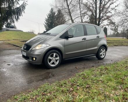 Сірий Мерседес А клас, об'ємом двигуна 2 л та пробігом 200 тис. км за 3513 $, фото 1 на Automoto.ua