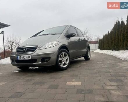 Серый Мерседес А класс, объемом двигателя 1.7 л и пробегом 227 тыс. км за 5200 $, фото 1 на Automoto.ua