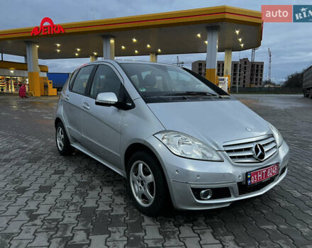 Сірий Мерседес А клас, об'ємом двигуна 1.7 л та пробігом 188 тис. км за 5500 $, фото 1 на Automoto.ua