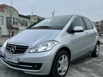 Серый Мерседес А класс, объемом двигателя 1.7 л и пробегом 241 тыс. км за 6500 $, фото 1 на Automoto.ua