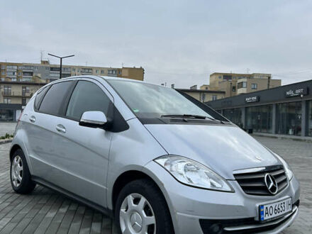 Сірий Мерседес А клас, об'ємом двигуна 1.7 л та пробігом 242 тис. км за 6100 $, фото 1 на Automoto.ua